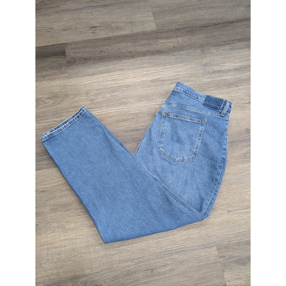 NWT Abercrombie & Fitch Jeans 34X28-Measures 36X28 90s Straight Ultra High Rise